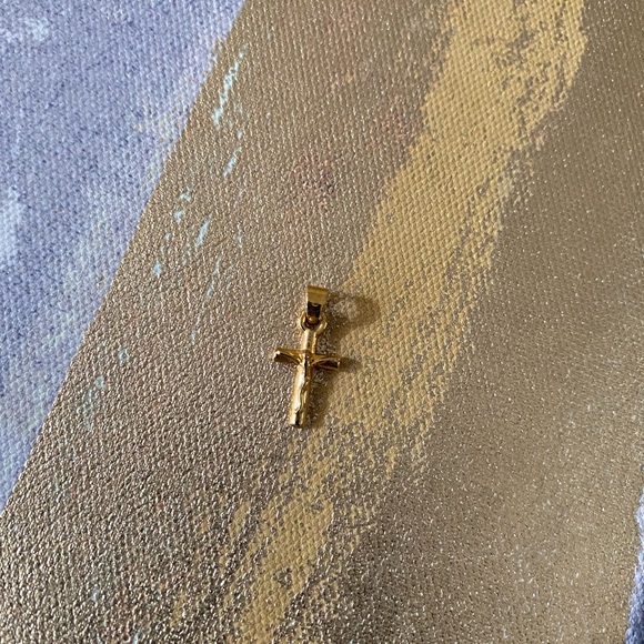 Cross pendant - Picture 6 of 7